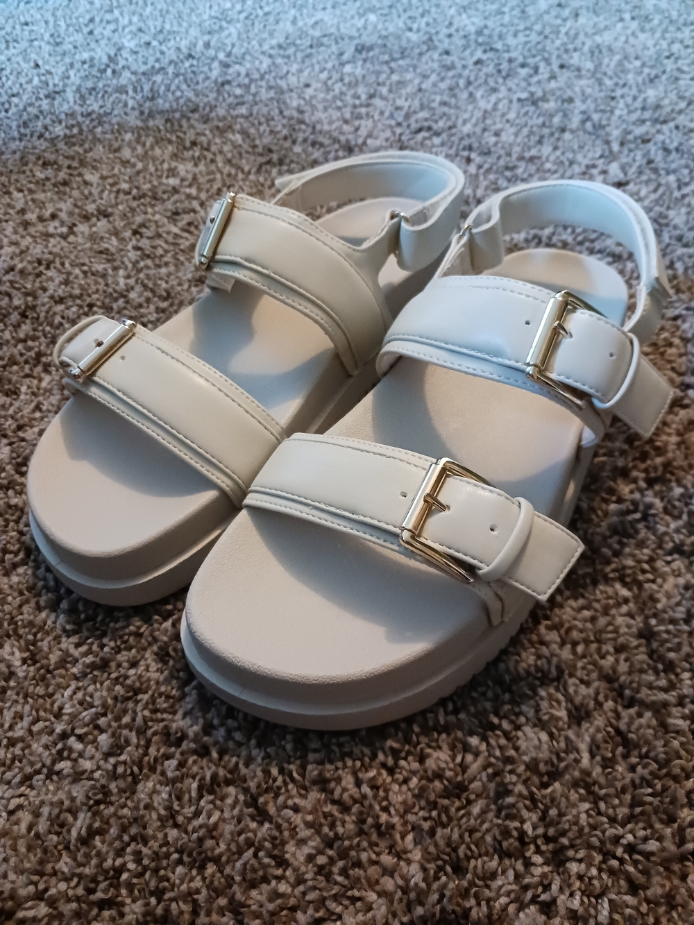 NWOT Madden Girl Women's White Buckle Sandals 8.5